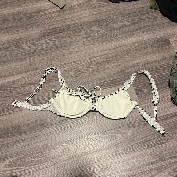 Toluca Swim Leopardus Angelina Top Small - Picture 2 of 3